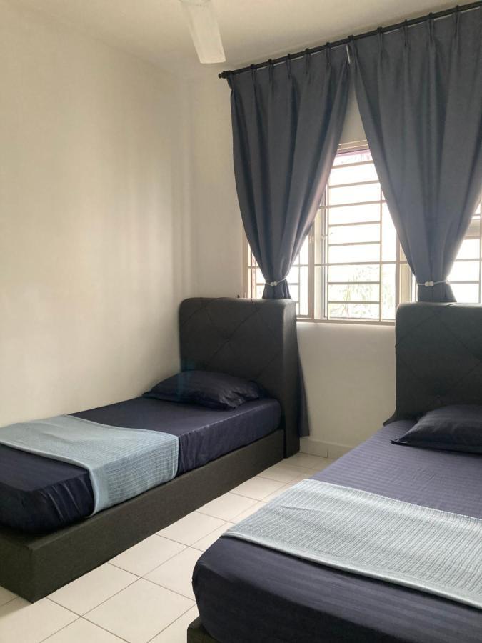 Absyar Homestay Selasih プトラジャヤ エクステリア 写真
